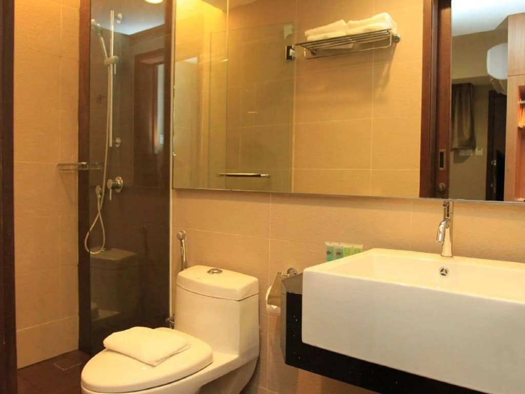 Likas Square Apartment Hotel - photo 9