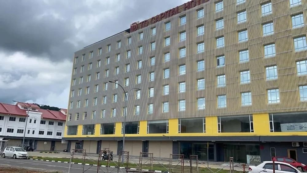 Td Capital Hotel - photo 1