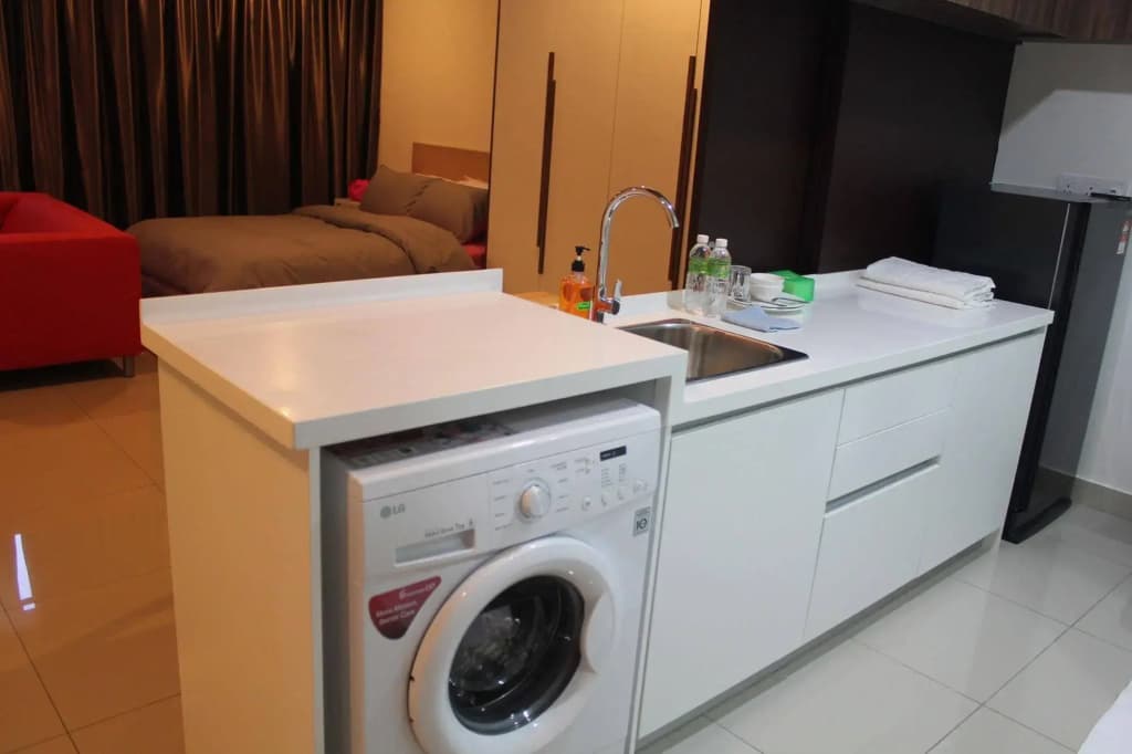 De Houz - Trefoil Setia Alam Home Stay - photo 22