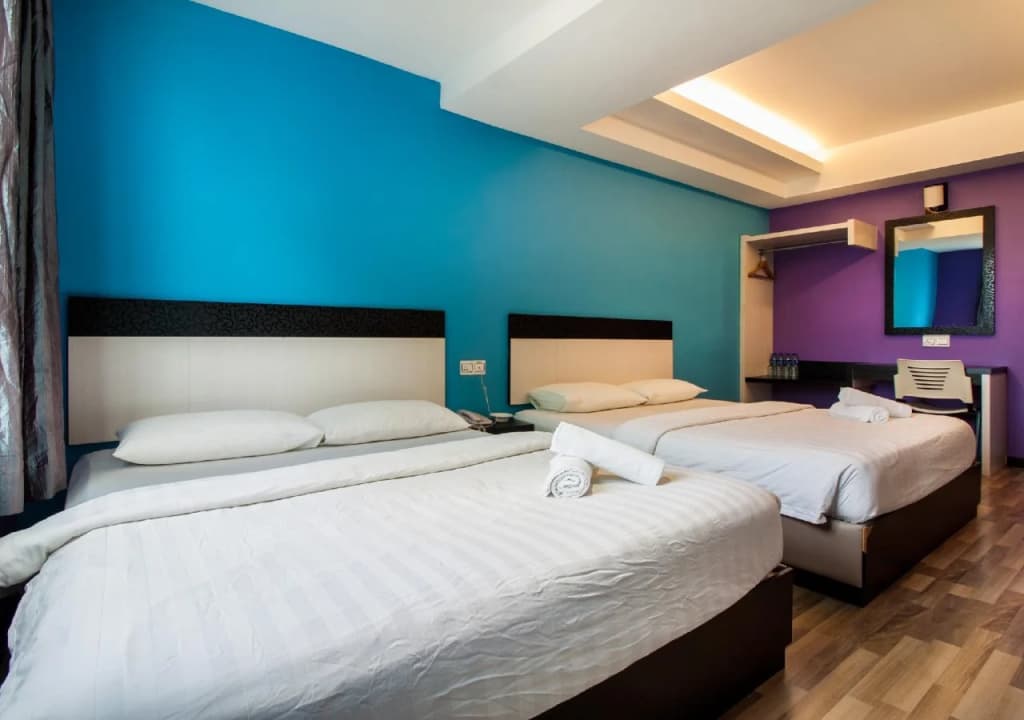 e Hotel - photo 7