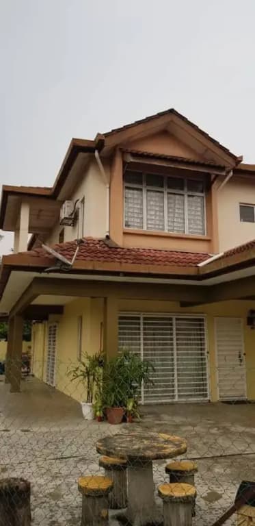 Tun Perak Homestay - photo 11