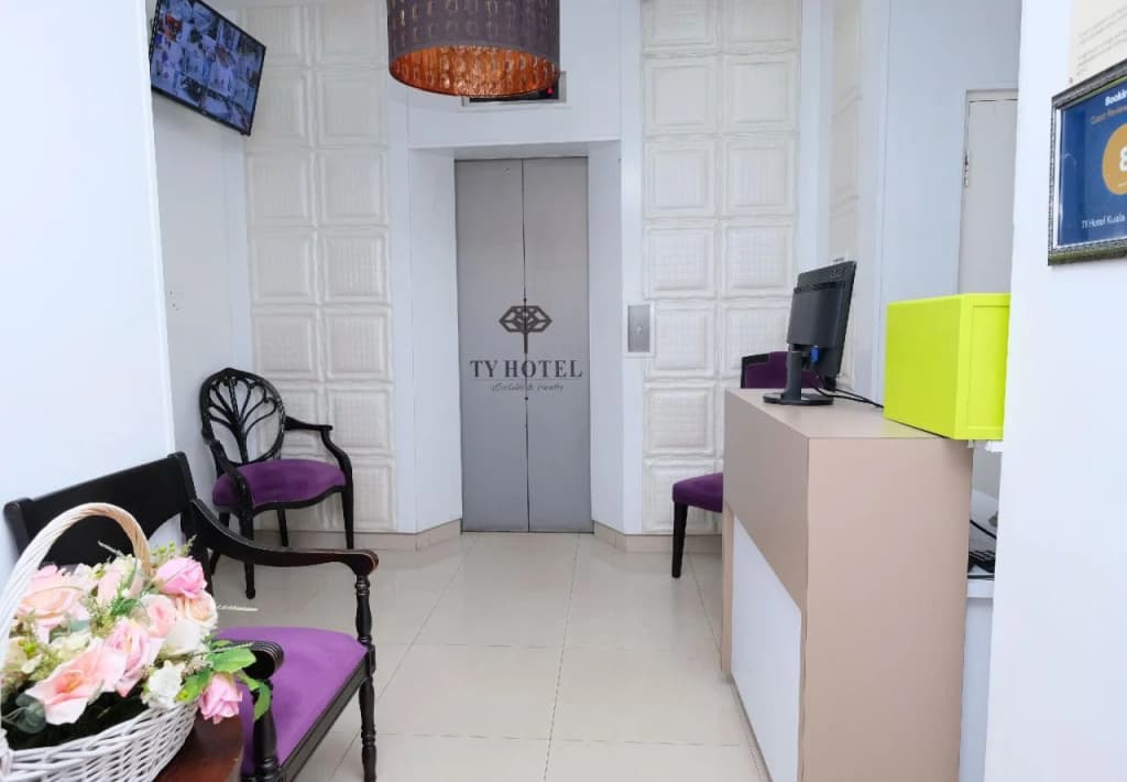 Ty Hotel - photo 1