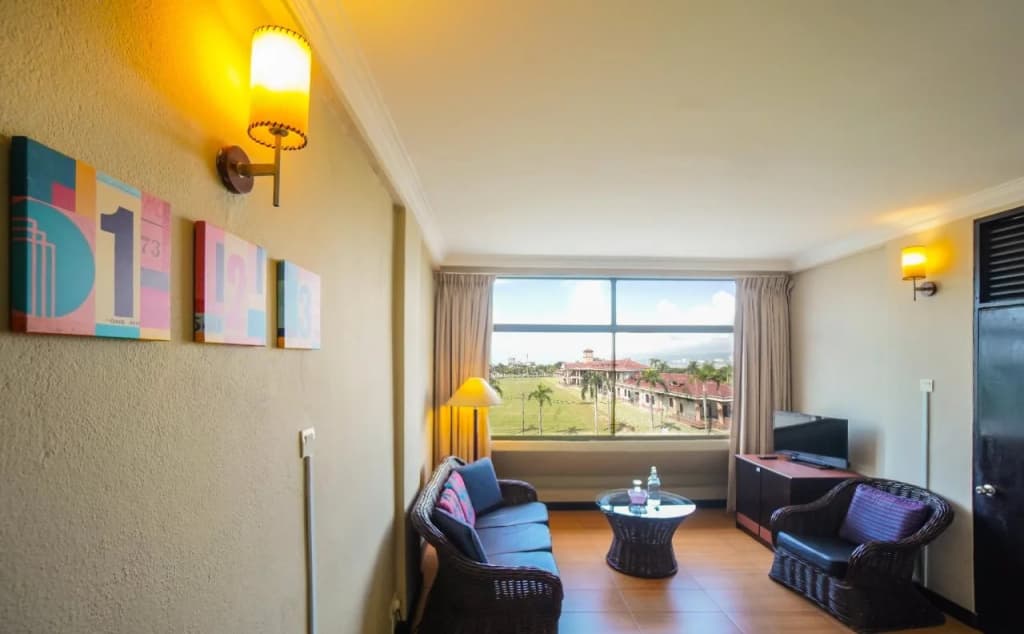 Lodge 18 Hotel - photo 6