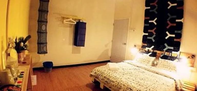 Cozen Four Season Guest House - photo 9