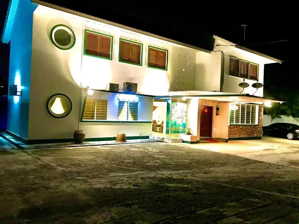 Art Heritage at Lucky 7 - photo 1