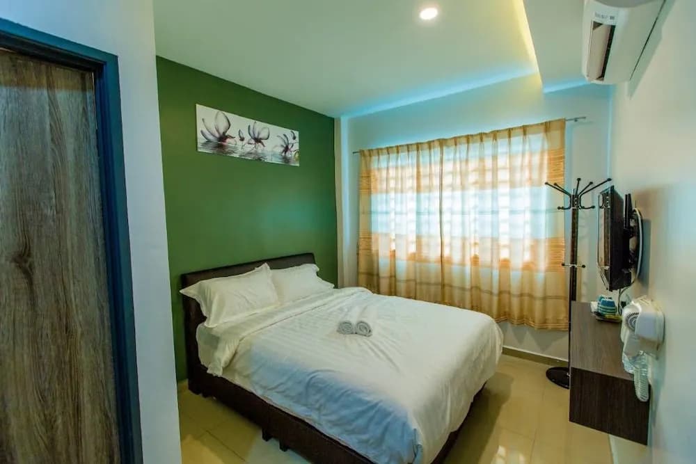 U Plus Budget Hotel - photo 5