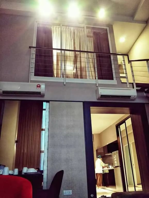 Urbano Luxury Homestay - photo 13