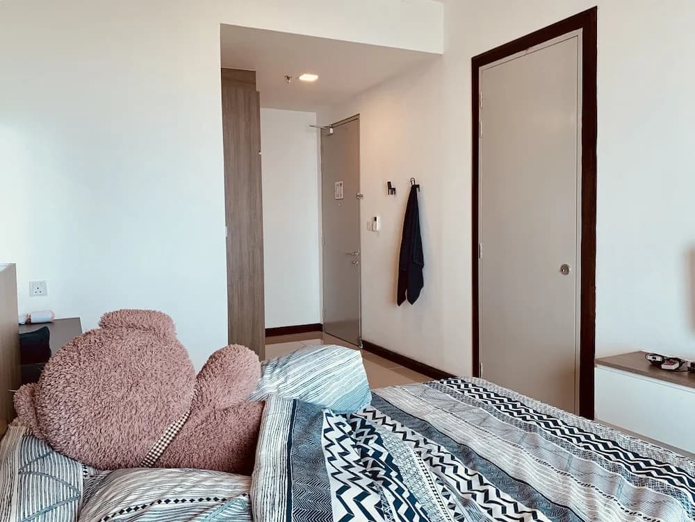 D'wharf Residence PD Waterfront Family Deluxe Suite by AirPlan - photo 1