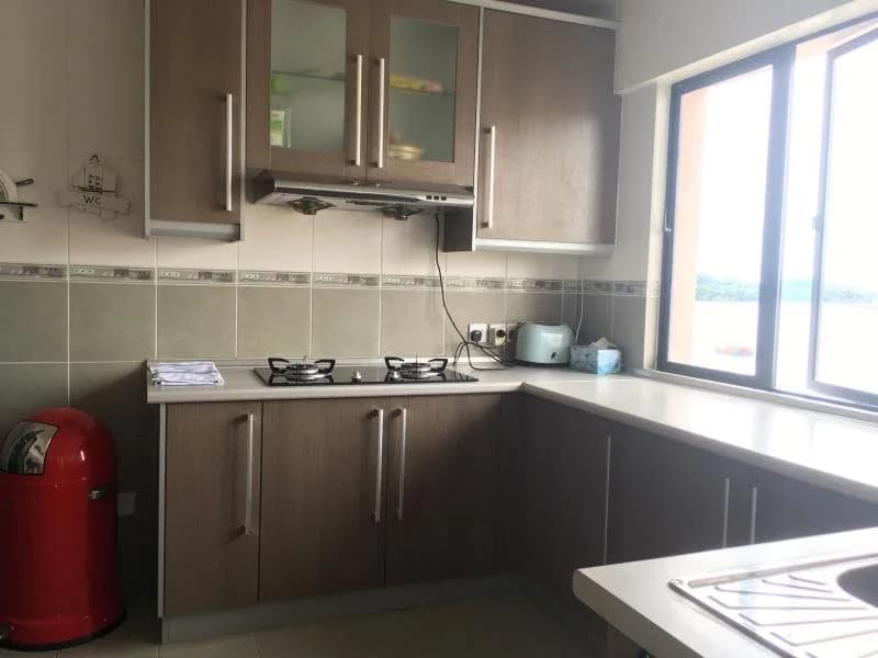 Sensi Borneo Guest House @ Marina Court Resort Condominium - photo 3