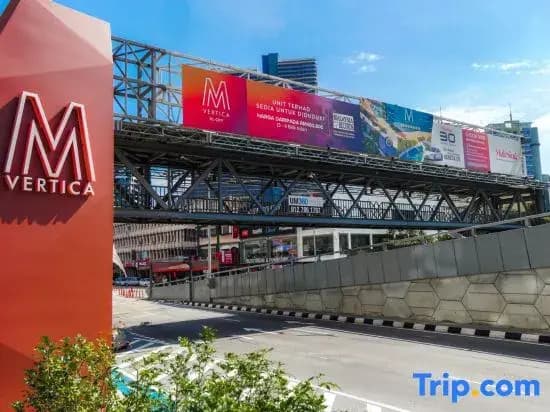 KL Modern Family Suites • 3–4BR • Walk to MRT/Mall • Infinity Pool - photo 2