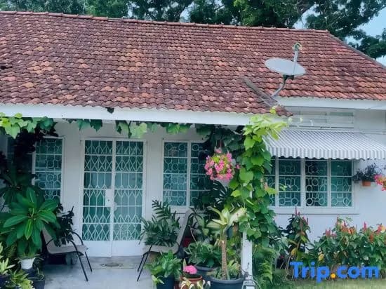 British Granny'S Cottage In Georgetown - photo 1