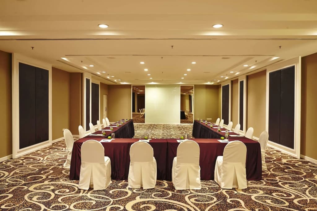 AC Hotel by Marriott Kuantan - photo 12