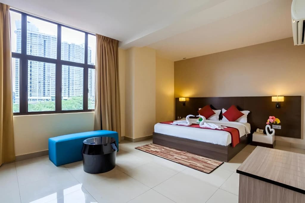 Dolphin Hotel, Chow Kit Kuala Lumpur - photo 26
