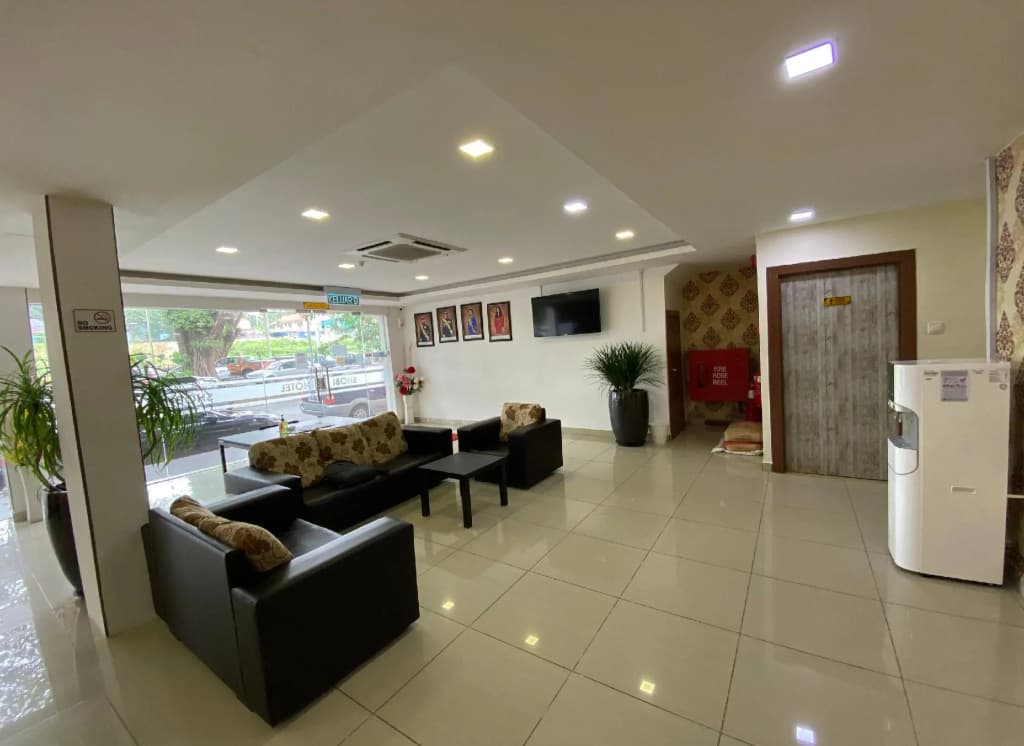 Shobi Hotel Johor Bahru Near CIQ JB - photo 2
