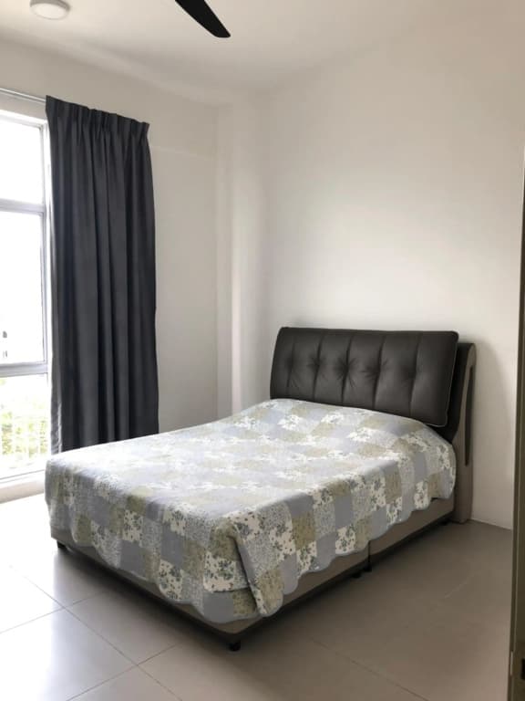 Barrington Square 2 Rooms Apartment at Golden Hill Night Market - photo 2