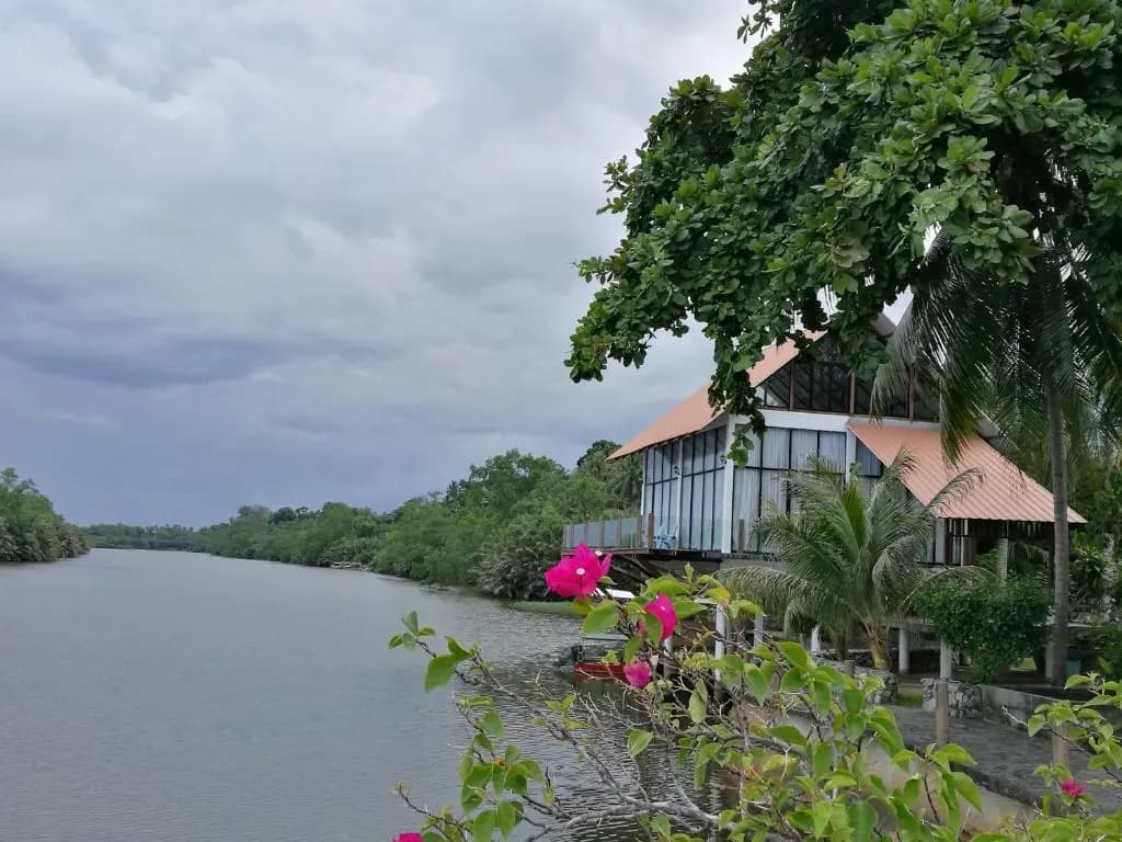 Homestay Ala Riverview Lodge Kota Bharu - photo 2