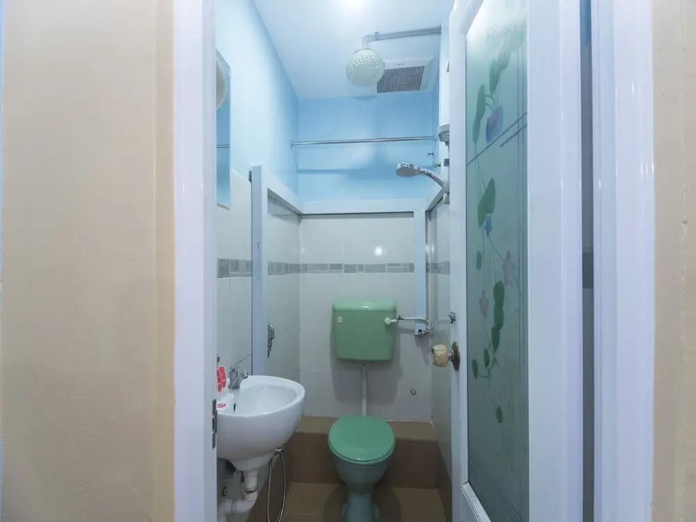 Rafik Ali Motel by OYO Rooms - photo 14