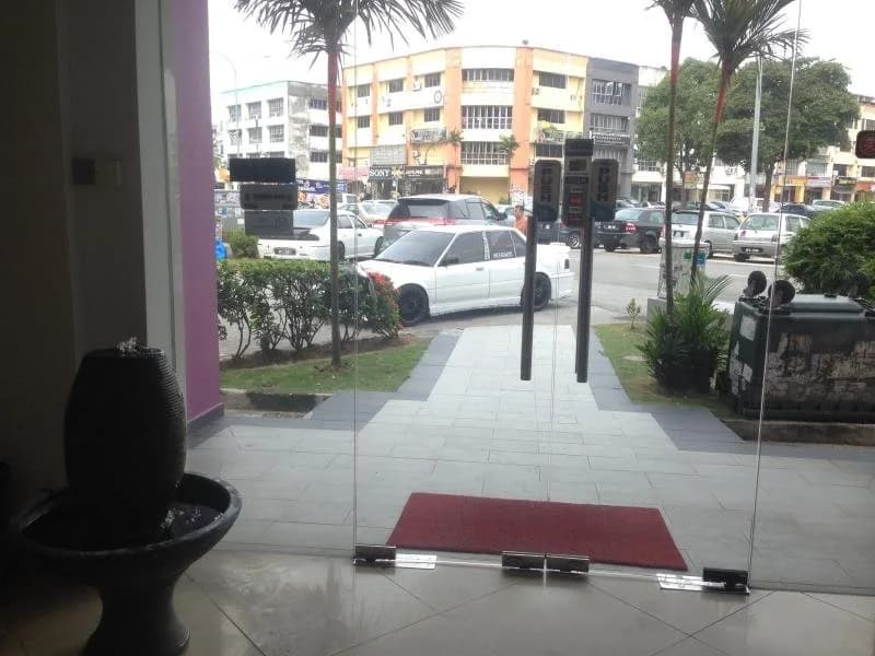 YL Hotel - photo 9