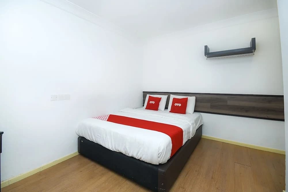 River Inn by OYO Rooms - photo 3