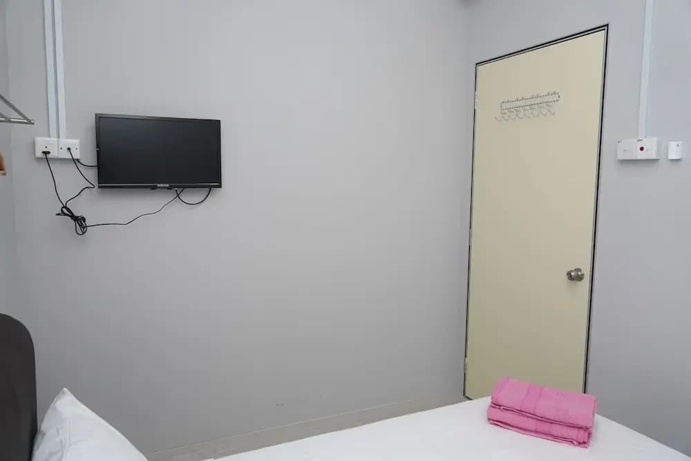 Ir inn Hotel - photo 3