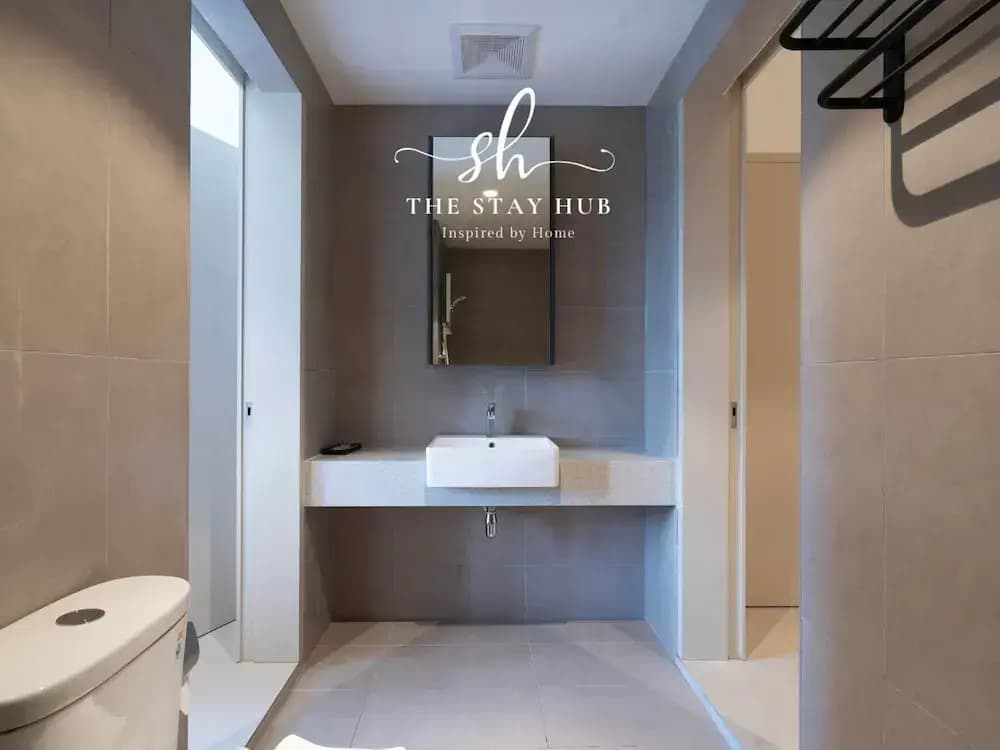 Paxtonz Luxe Suites by The Stay Hub - photo 8