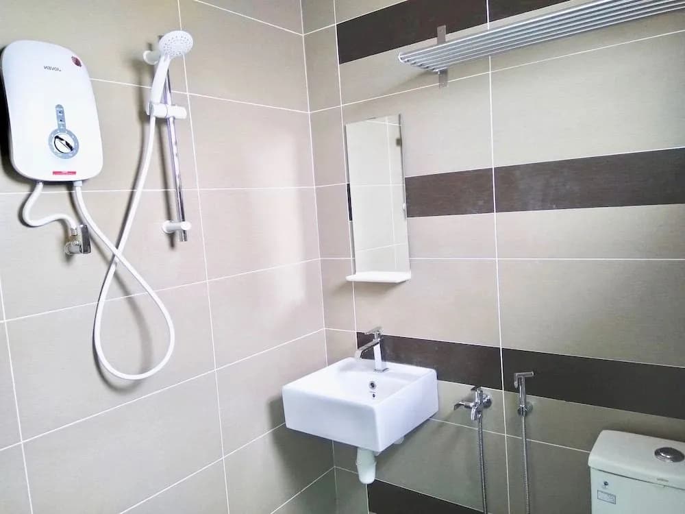 H & H Guesthouse 2 - photo 9