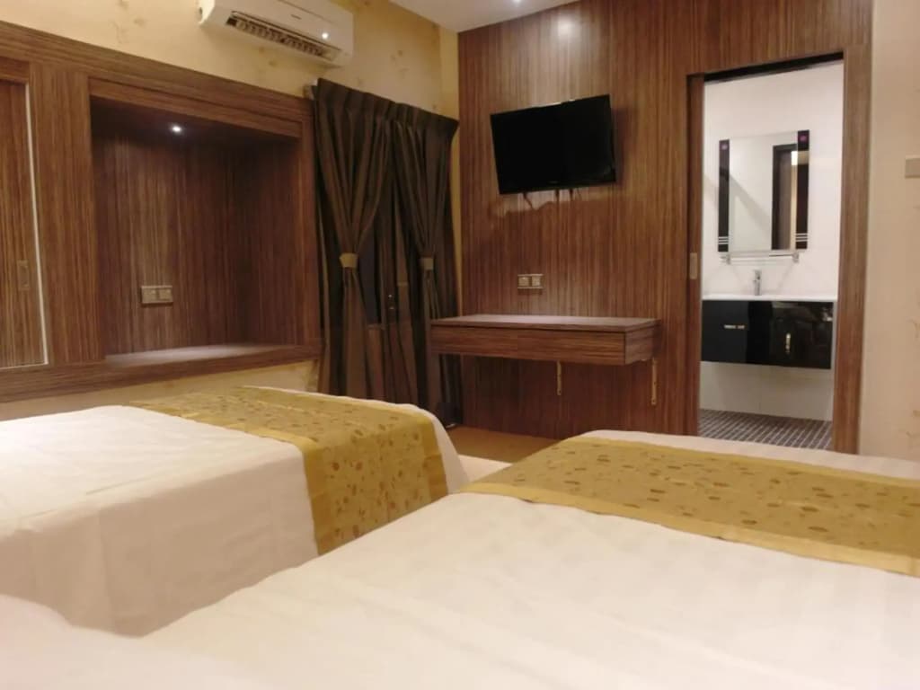 Mandarin Hotel - photo 4