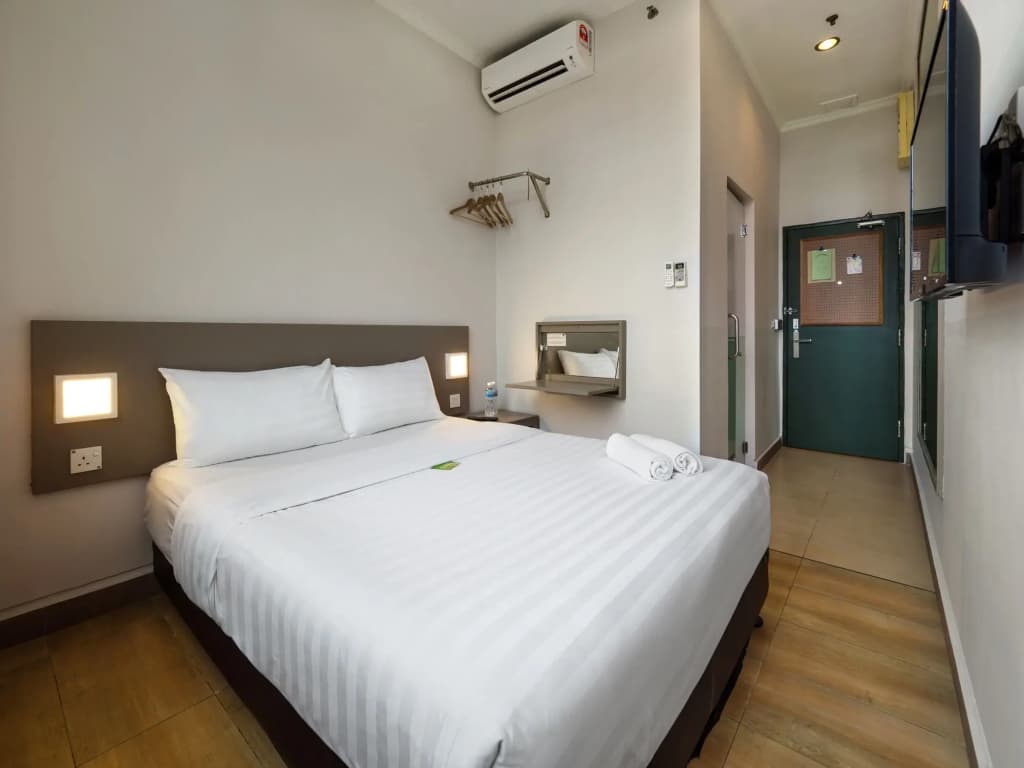 Tune Hotels - 1 Borneo, Kota Kinabalu - photo 24