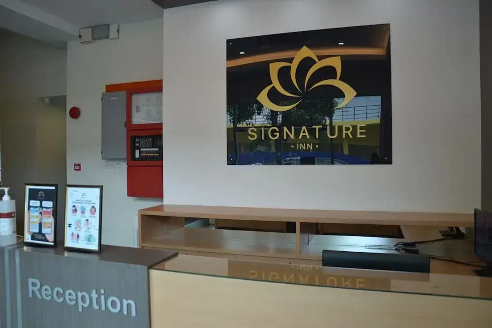 Signature Inn - photo 2