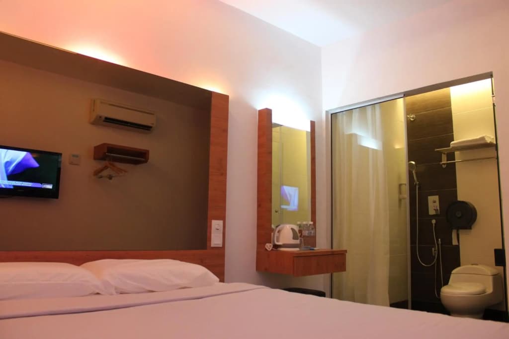 Dream Hotel - photo 4