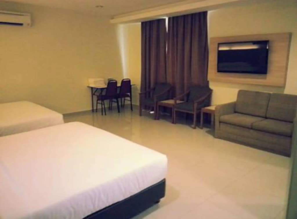 Hotel Centre Point Tampin - photo 5