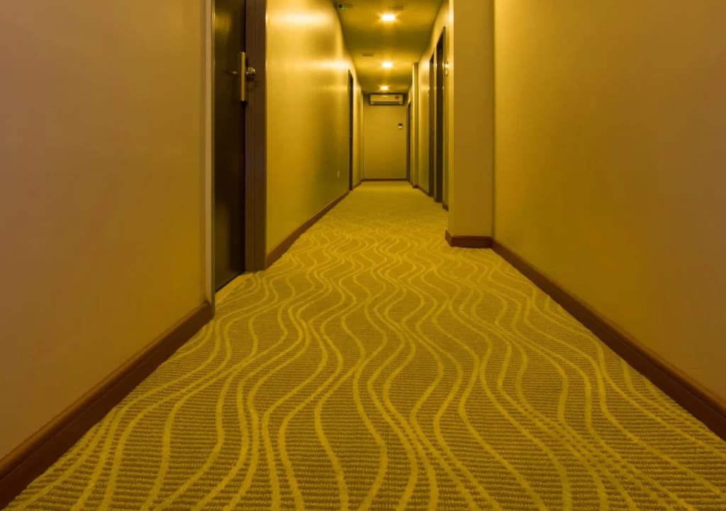 Prince 33 Hotel - photo 11