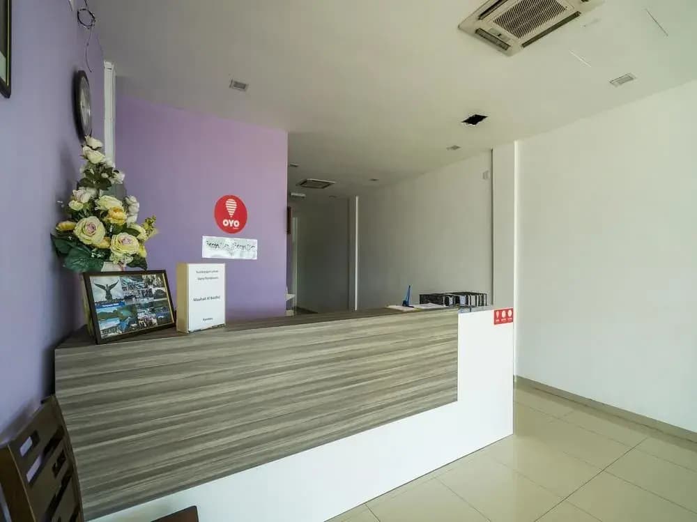 Oyo 275 Senyum Inn - photo 9