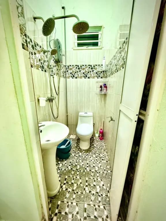 Homestay Selesa KPB Guest House - photo 12