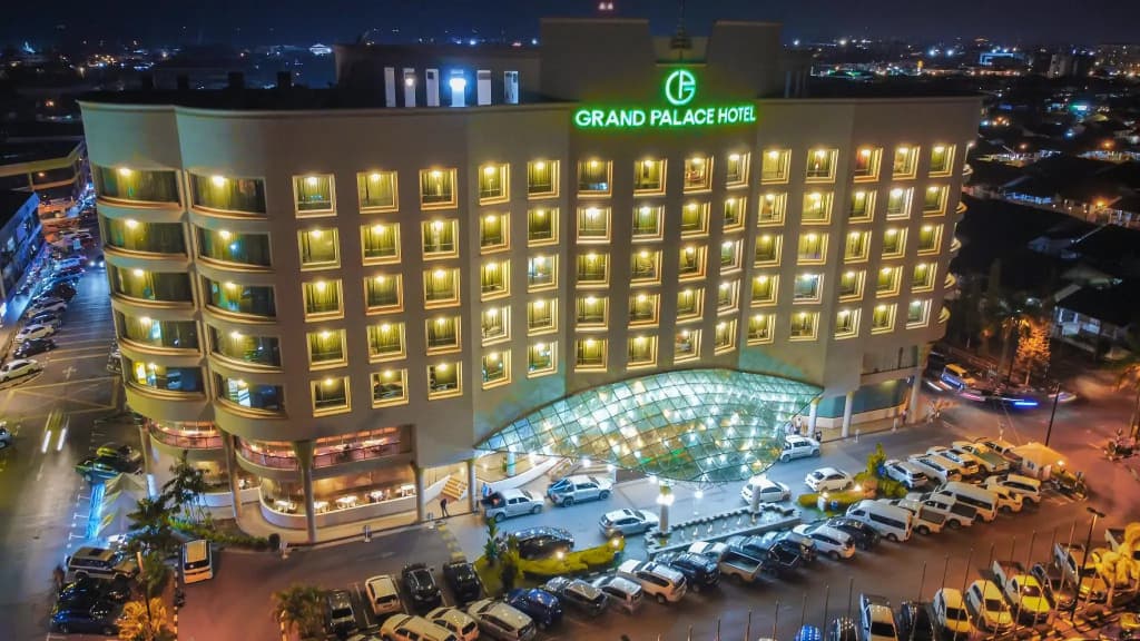 Grand Palace Hotel - photo 22