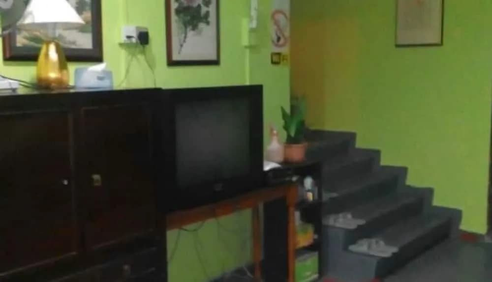 Oriental Riverside Guesthouse - photo 12