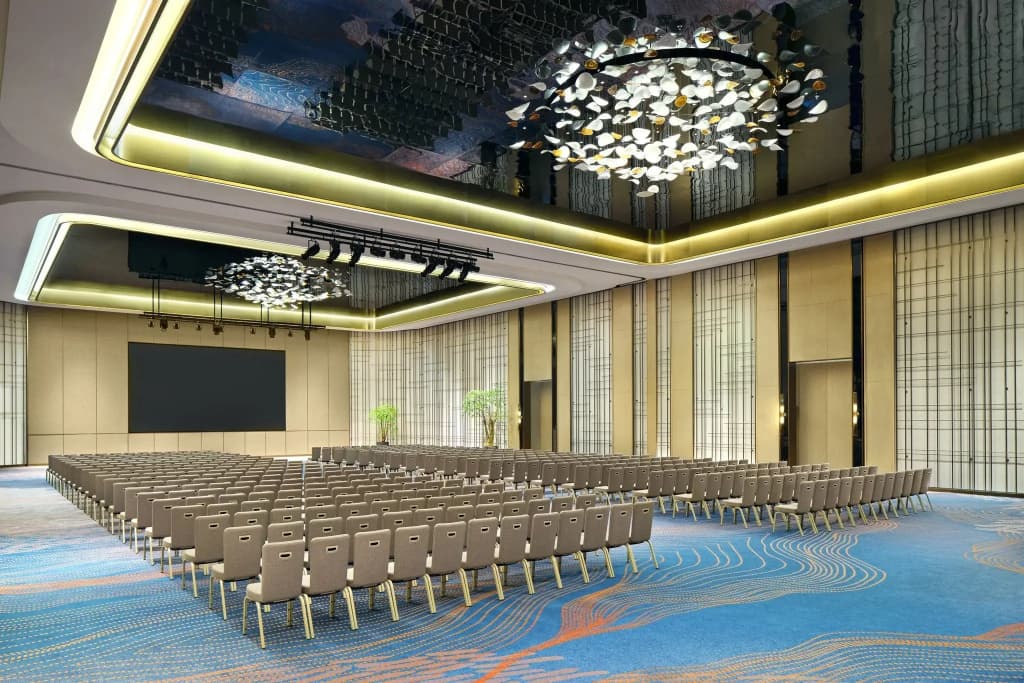 Sheraton Kuching Hotel - photo 17