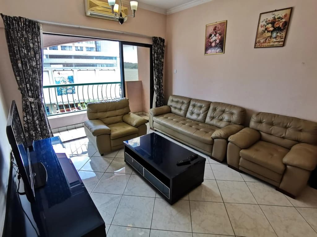 5 Bedrooms Penthouse 3 Bedrooms Apartment Marina Court Resort Condominium - photo 3