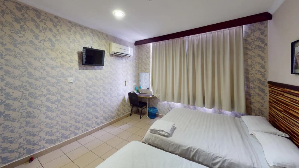 Sri Iskandar Hotel - photo 6