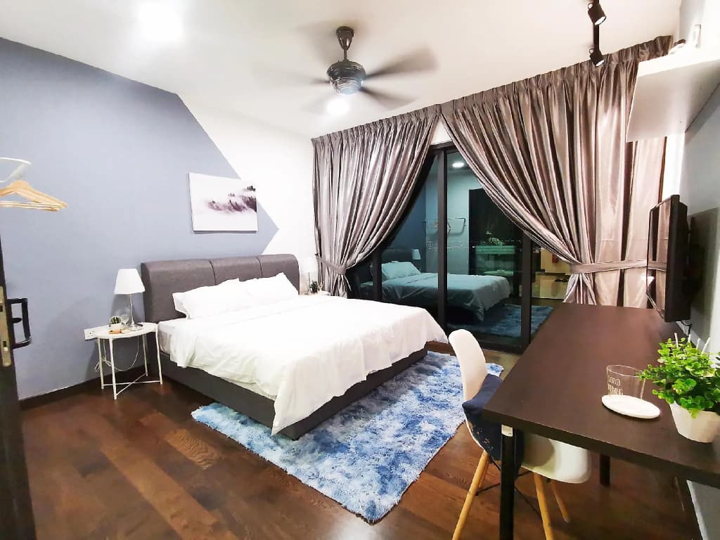 Almas Deluxe Suites (WIFI-#3) @ UHA Home - photo 2
