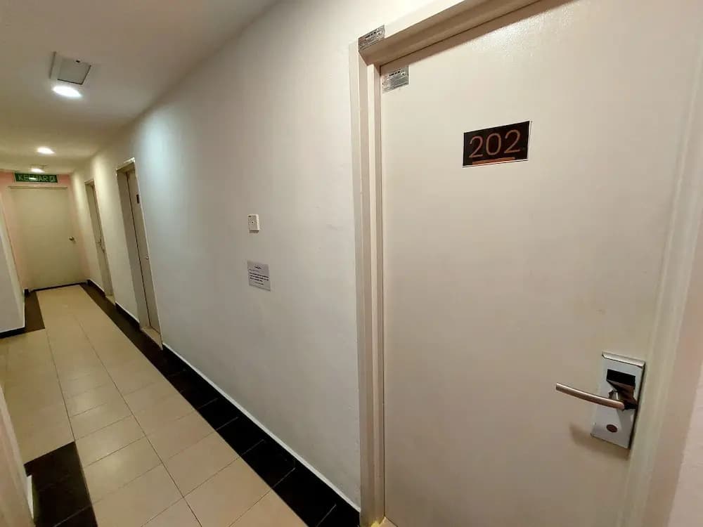 Oyo 44108 Good 2 Stay Hotel - photo 11