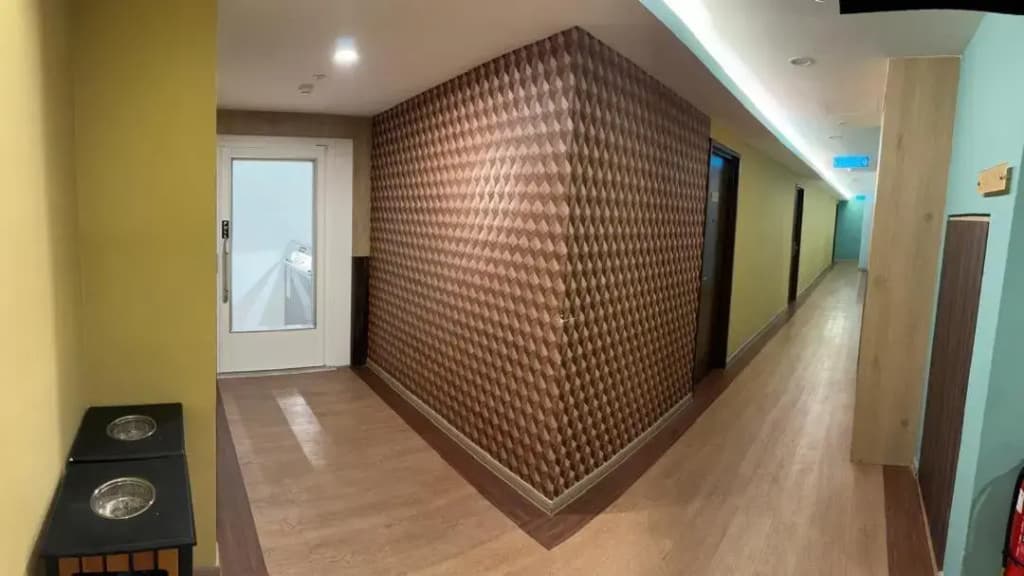 T Square Hotel - photo 20