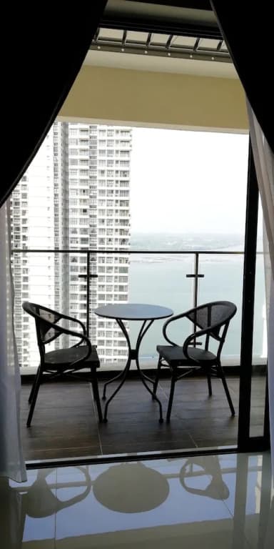 Sea View Homestay @ Country Garden Danga Bay - photo 12