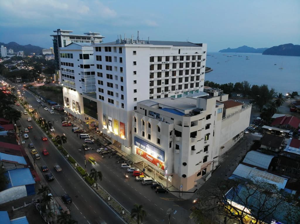 Hotel Langkasuka - photo 19