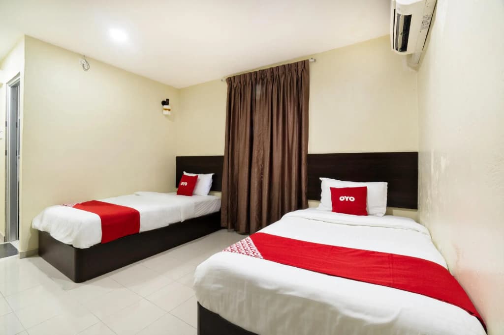 OYO 89960 Manjung Inn Hotel - photo 4