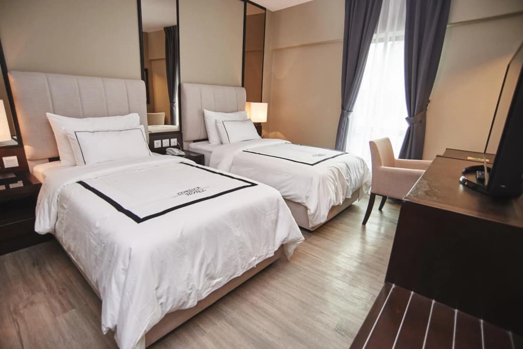 Corsica Hotel - photo 5