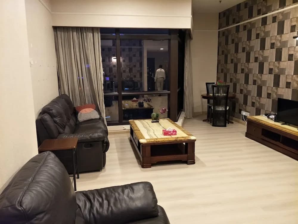 Luxury Apartment at Time Square - photo 2