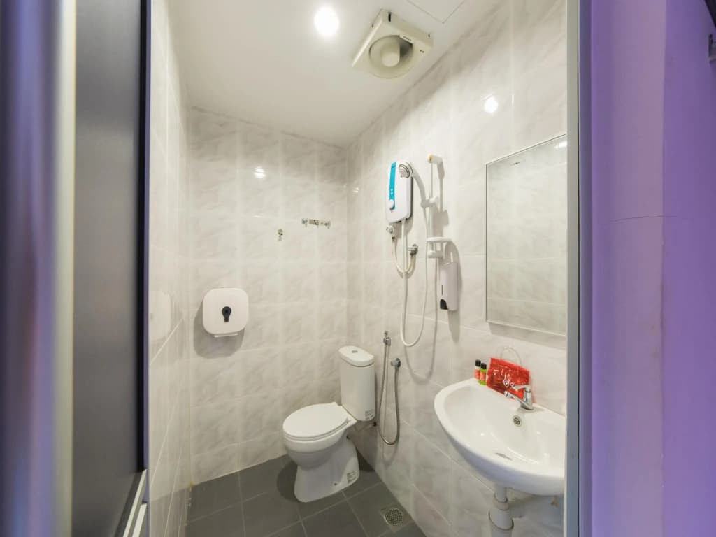 OYO 131 Dejaya Hotel Kota Damansara - photo 5