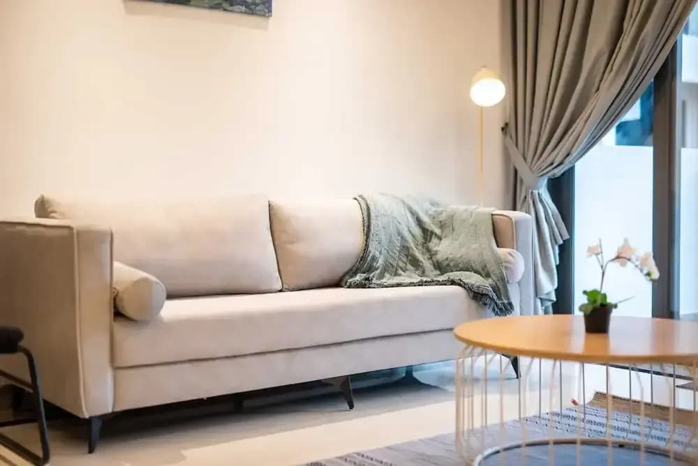 2BR R&F Phase2, CIQ R&F Mall, Free Parking - photo 6