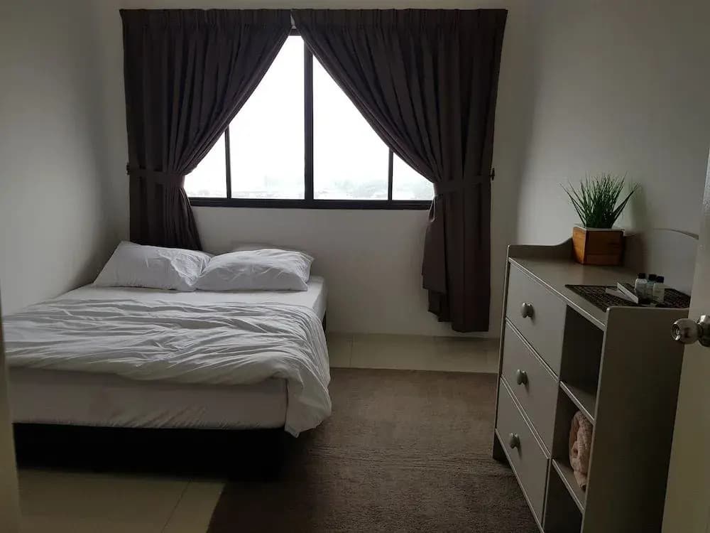 Executive Seaview at Icon Residence - photo 3